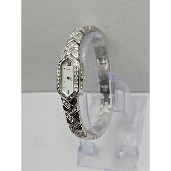 Pulsar 1N00 X204 Ladies Hexagon Crystal Accent MOP Dial Quartz Watch New Battery main image 6